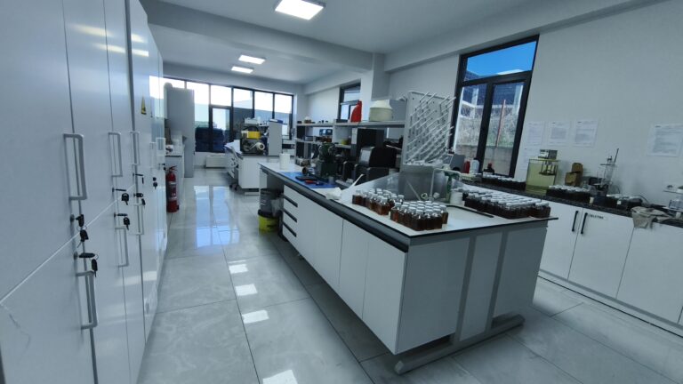 Sanpet laboratuvarından genel görünüm